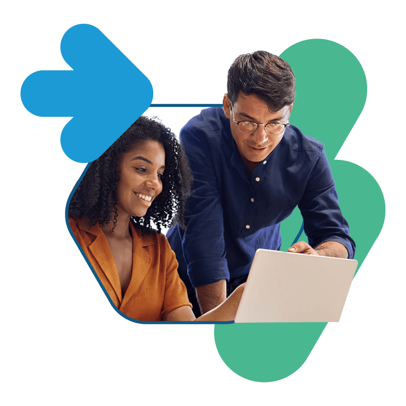 Bullhorn Staffing Software: Twee personen achter een laptop met een illustratie van een pijl en bliksemschicht, die een snelle offerte voor staffing software weergeeft.